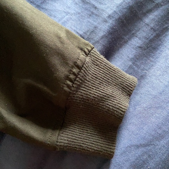 Garage bomber - Picture 4 of 4